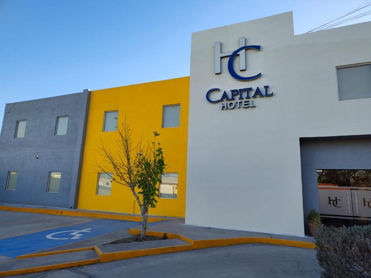 Capital Hotel مونكلوفا المظهر الخارجي الصورة